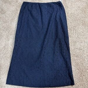 Old Navy - Navy Blue Lace Midi Skirt. Inside Lined 14.5” in Length. NWT. Size M